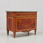 1276 9484 CHEST OF DRAWERS